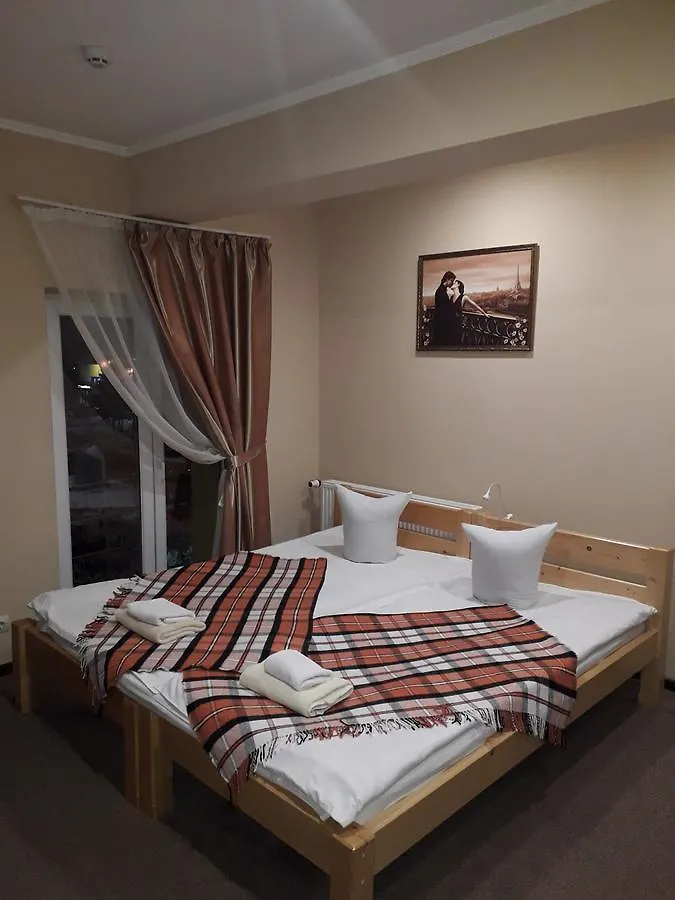 לבוב Avino Apart - Hostel